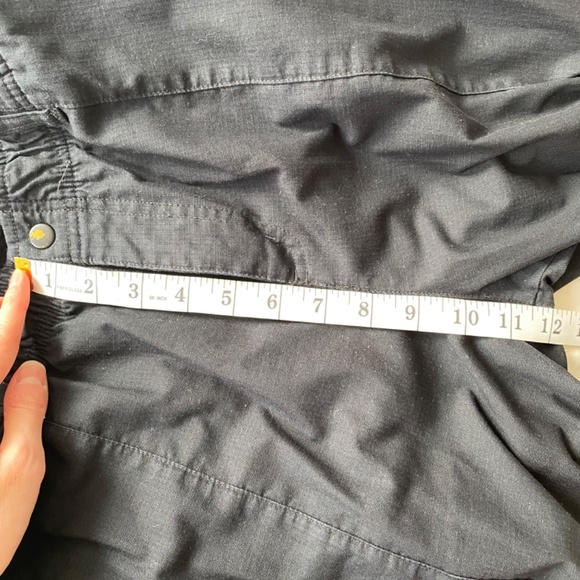 Nike Jordan black athleisure - Picture 5 of 7